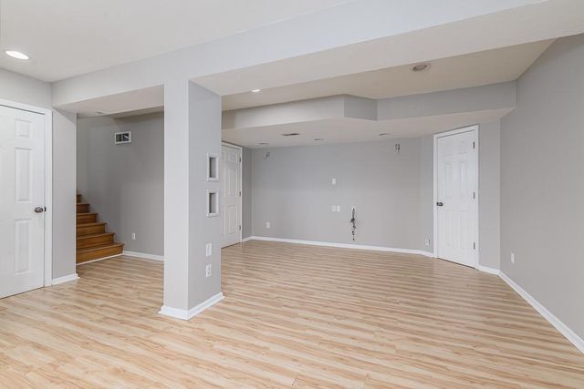 11911 N Charlotte Street, Kansas City, MO 64155