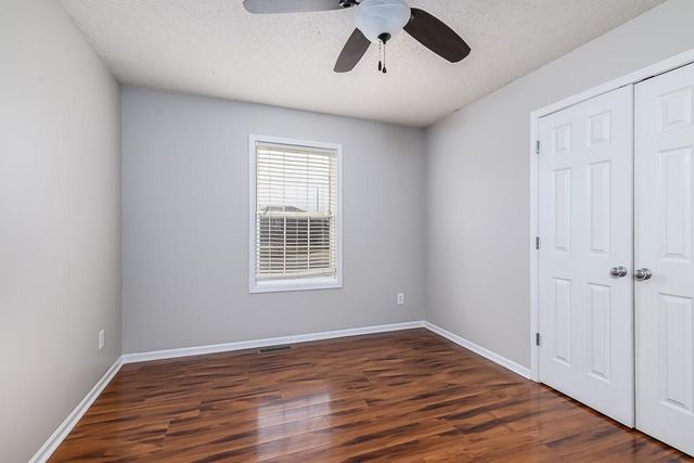 11911 N Charlotte Street, Kansas City, MO 64155