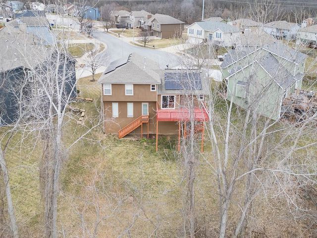 11911 N Charlotte Street, Kansas City, MO 64155