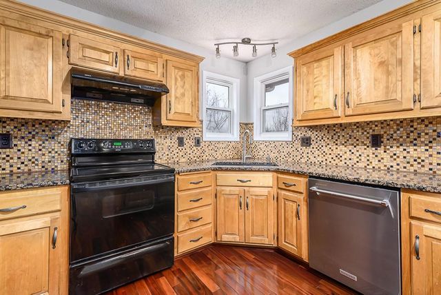 11911 N Charlotte Street, Kansas City, MO 64155