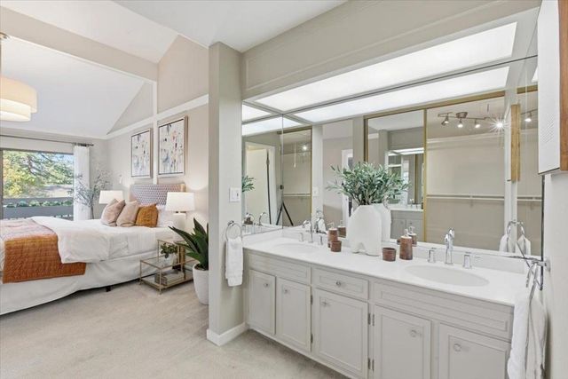 652 Sand Hill Circle, Menlo Park, CA 94025