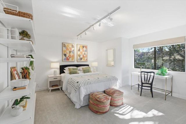 652 Sand Hill Circle, Menlo Park, CA 94025