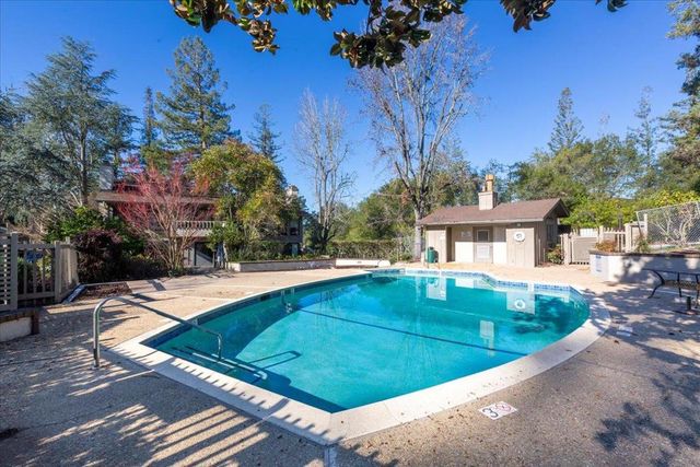 652 Sand Hill Circle, Menlo Park, CA 94025