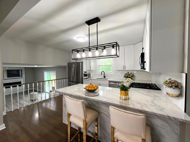 5115 Roberta Lane, Richton Park, IL 60471