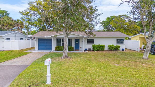 517 S PENINSULA AVENUE, New Smyrna Beach, FL 32169