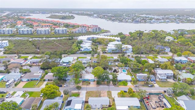 517 S PENINSULA AVENUE, New Smyrna Beach, FL 32169