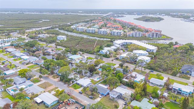 517 S PENINSULA AVENUE, New Smyrna Beach, FL 32169