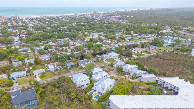 517 S PENINSULA AVENUE, New Smyrna Beach, FL 32169