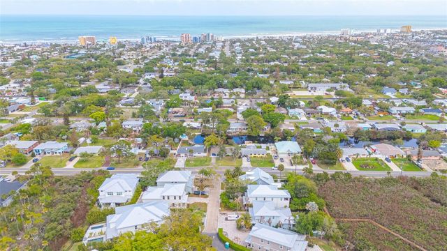 517 S PENINSULA AVENUE, New Smyrna Beach, FL 32169