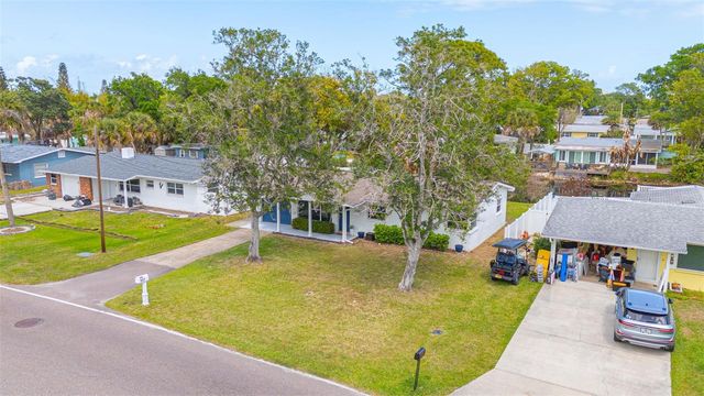 517 S PENINSULA AVENUE, New Smyrna Beach, FL 32169