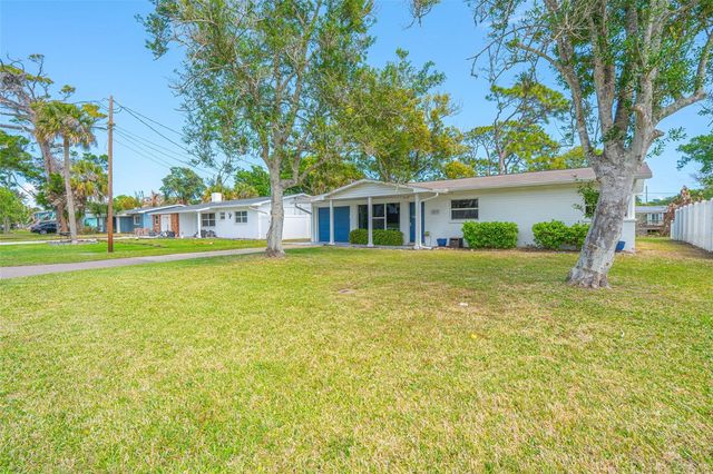 517 S PENINSULA AVENUE, New Smyrna Beach, FL 32169