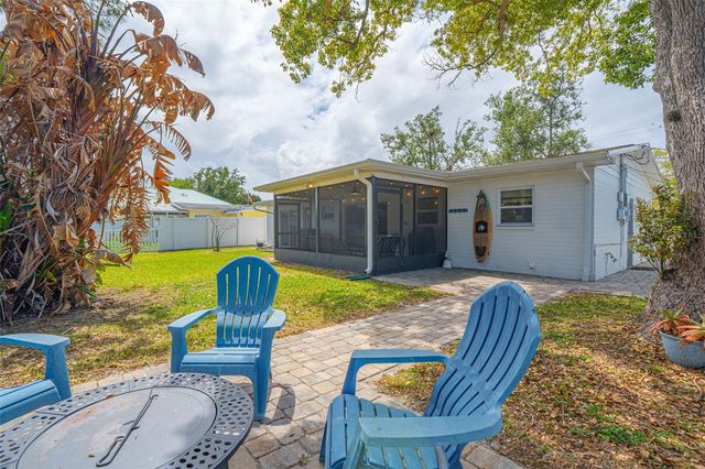 517 S PENINSULA AVENUE, New Smyrna Beach, FL 32169