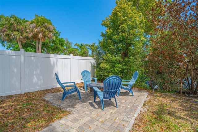 517 S PENINSULA AVENUE, New Smyrna Beach, FL 32169