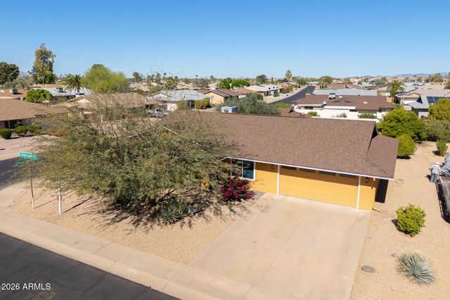 9732 W STAGECOACH Court, Sun City, AZ 85373