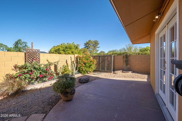 9732 W STAGECOACH Court, Sun City, AZ 85373