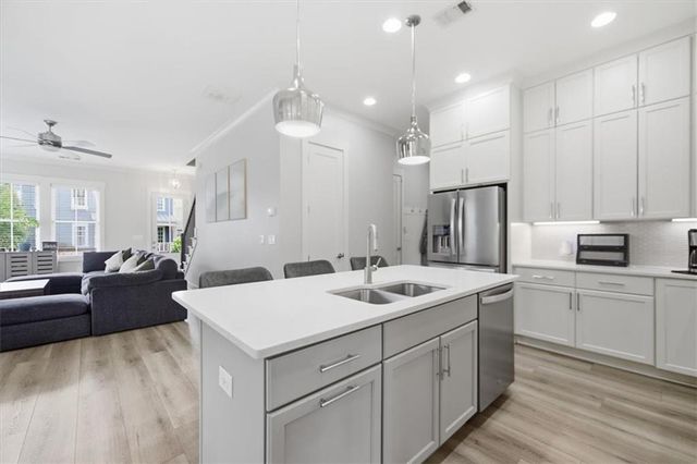 262 Dawson Drive, Woodstock, GA 30188