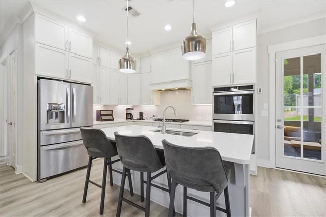 262 Dawson Drive, Woodstock, GA 30188