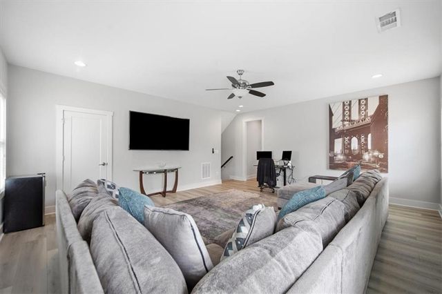 262 Dawson Drive, Woodstock, GA 30188