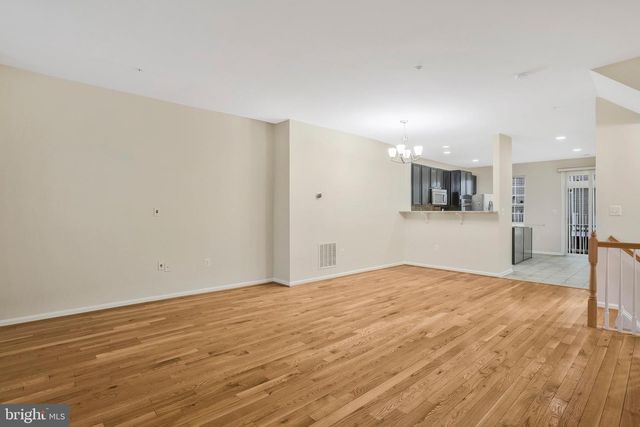 1612 FERNWOOD DR, Upper Marlboro, MD 20774