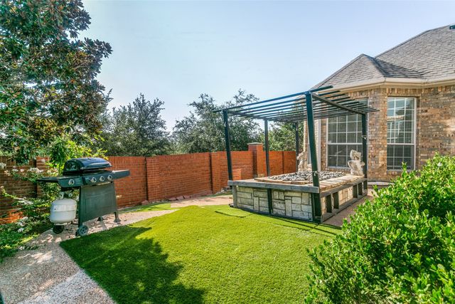 9028 Bottlebrush Lane, Irving, TX 75063