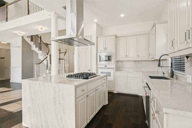 9028 Bottlebrush Lane, Irving, TX 75063