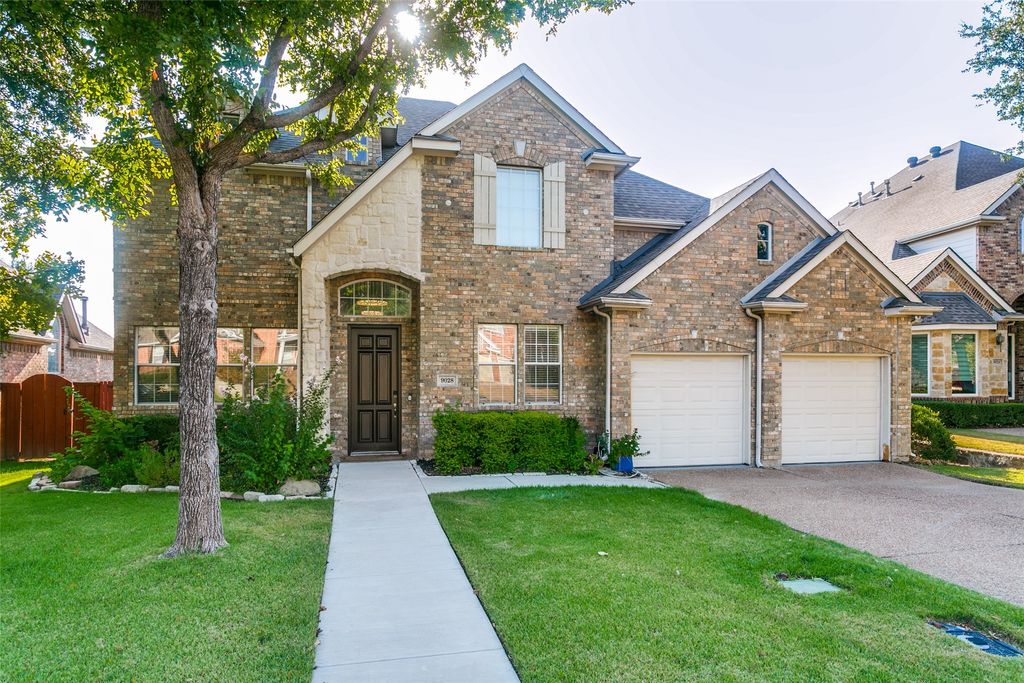 9028 Bottlebrush Lane, Irving, TX 75063
