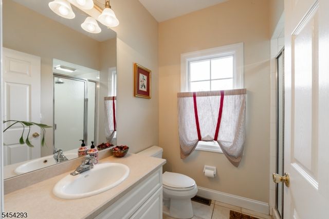100 Shongum Rd, Randolph Twp., NJ 07869