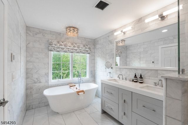 100 Shongum Rd, Randolph Twp., NJ 07869