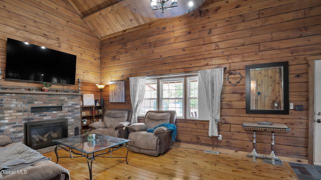 538 Pleasant Valley Road, Argyle, NY 12809