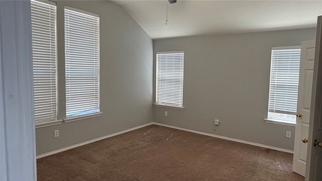 2013 Kingsbrook Trail, Fort Worth, TX 76120