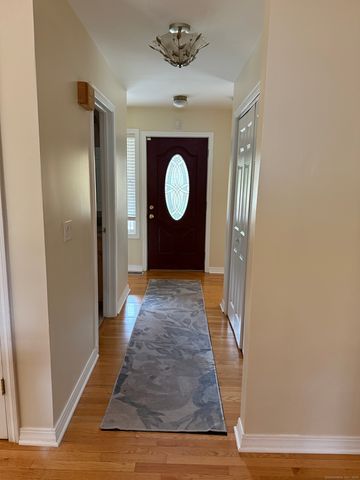 1130 Hanover Avenue, Meriden, CT 06451