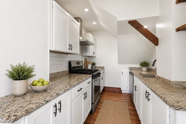 4 Drummond Avenue, Worcester, MA 01605