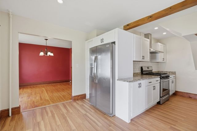4 Drummond Avenue, Worcester, MA 01605