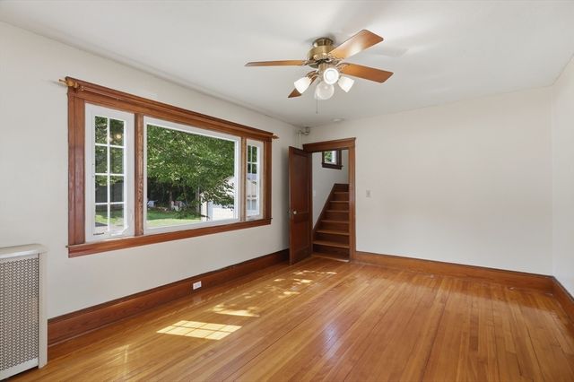 4 Drummond Avenue, Worcester, MA 01605