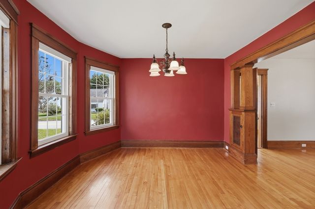 4 Drummond Avenue, Worcester, MA 01605