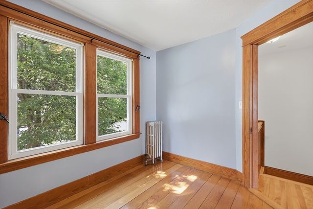 4 Drummond Avenue, Worcester, MA 01605