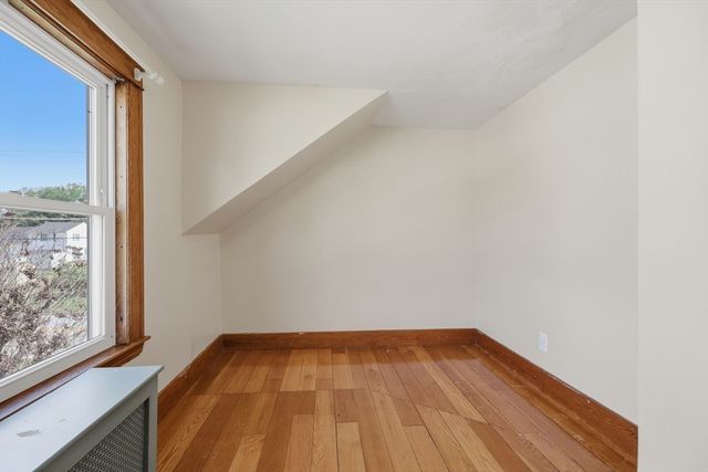 4 Drummond Avenue, Worcester, MA 01605