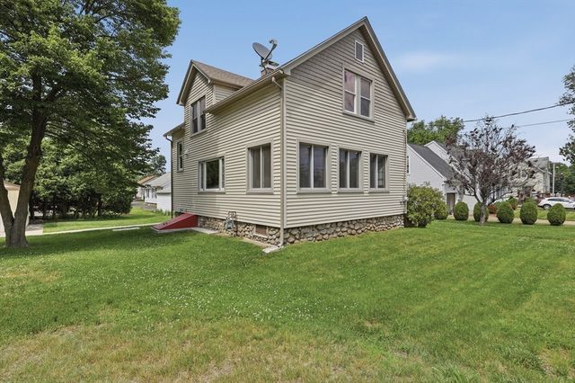 4 Drummond Avenue, Worcester, MA 01605