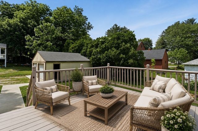 4 Drummond Avenue, Worcester, MA 01605
