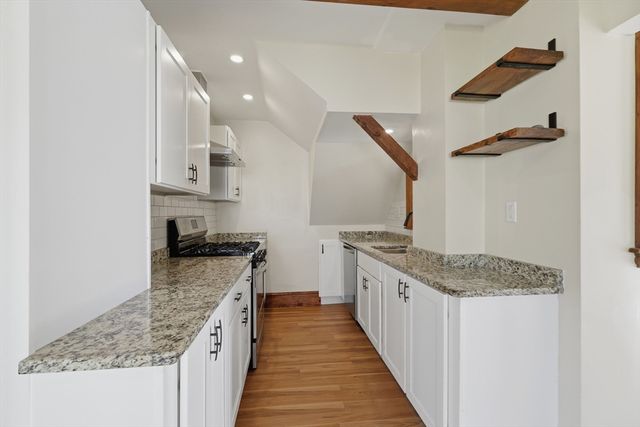 4 Drummond Avenue, Worcester, MA 01605