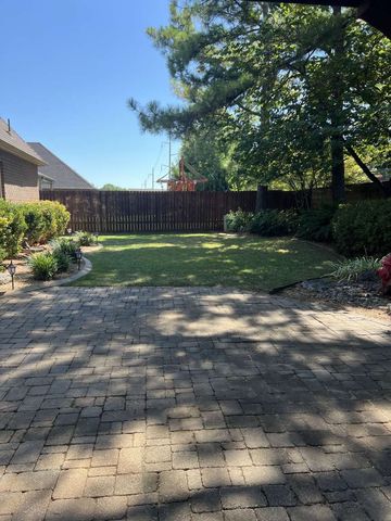 8606 E 110th Court, Tulsa, OK 74133
