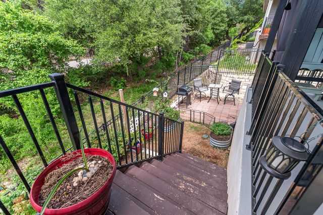 204 Florenz LN, Georgetown, TX 78628