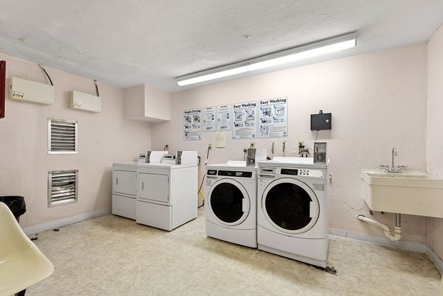 354 Neponset St M, Canton, MA 02021