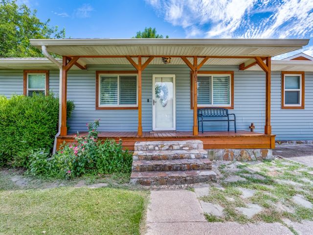 2105 Drain Drive, St Paul, TX 75098