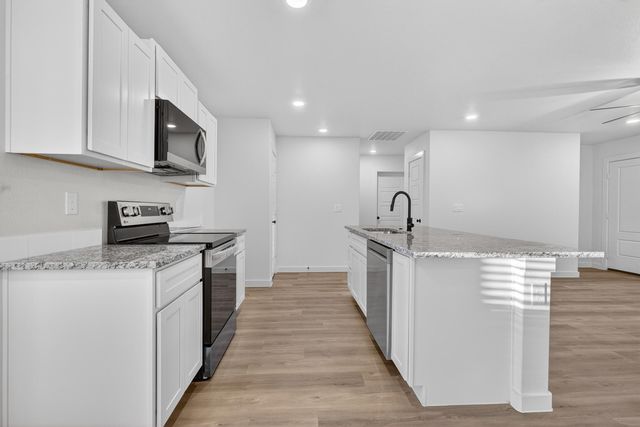 1601 N Clinton Avenue, Lubbock, TX 79416