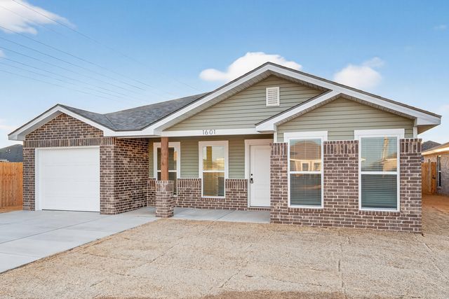 1601 N Clinton Avenue, Lubbock, TX 79416