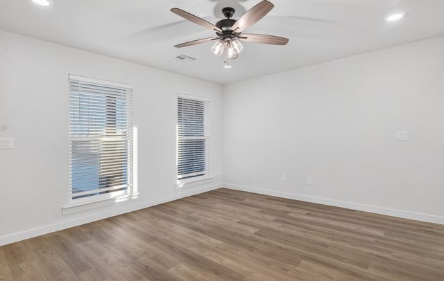 1601 N Clinton Avenue, Lubbock, TX 79416