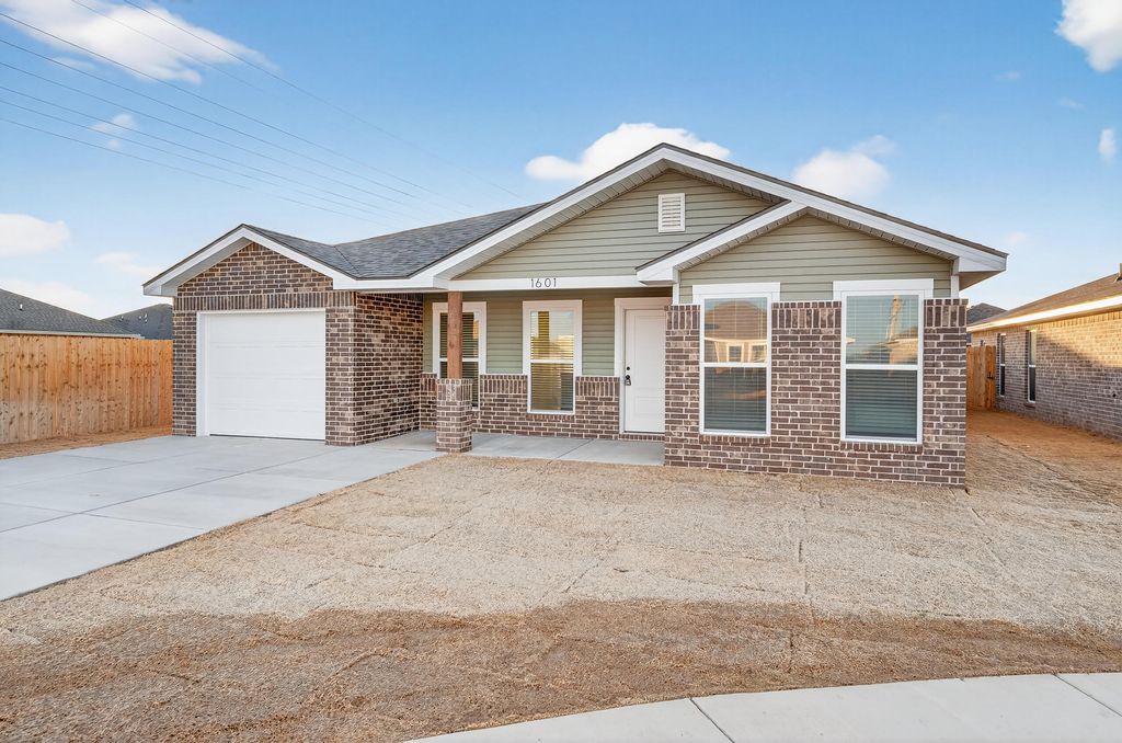 1601 N Clinton Avenue, Lubbock, TX 79416