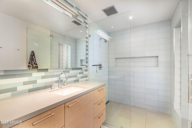 4222 E Mcdonald Drive, Paradise Valley, AZ 85253