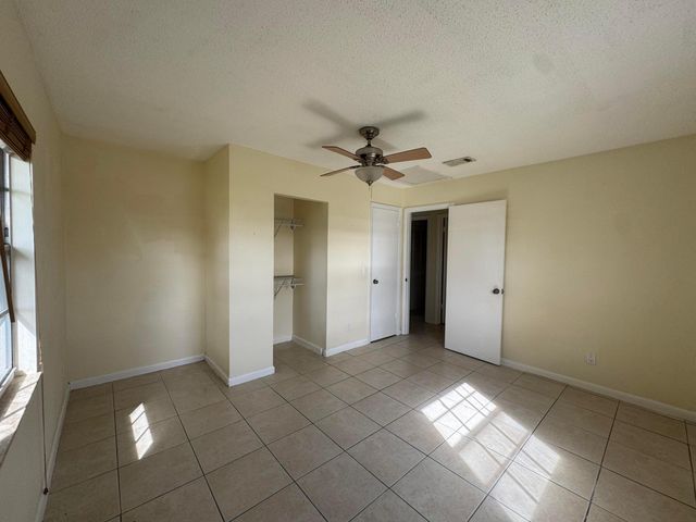 364 16th Street SW, Vero Beach, FL 32962